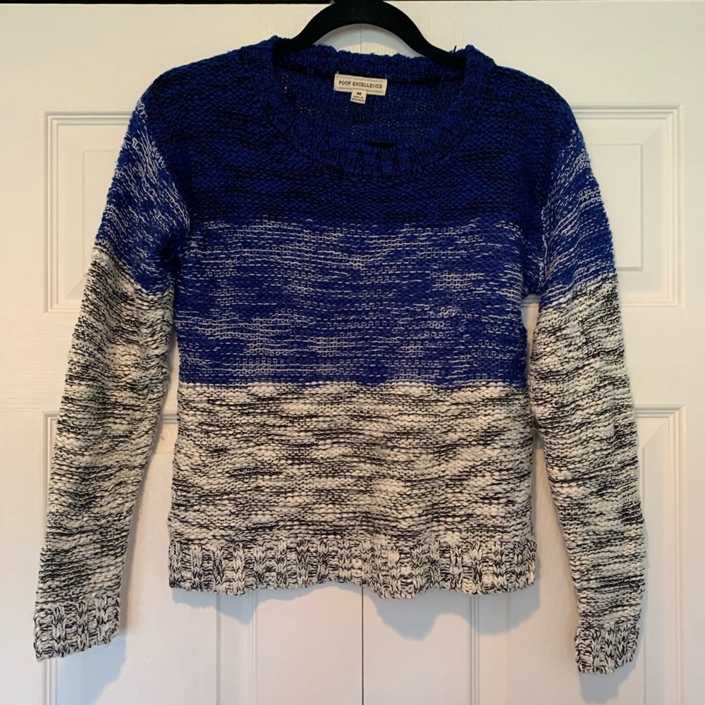 ❗️SOLD❗️Poof excellence - blue striped sweater